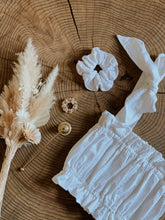 Load image into Gallery viewer, the pearly white bow tie tank