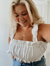Load image into Gallery viewer, the pearly white bow tie tank