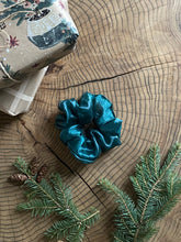 Load image into Gallery viewer, the winter's dream holiday box